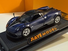 Double Horses Jaye Model Bugatti Divo Car Metal Die Cast 1:32 Lights Sound Speed