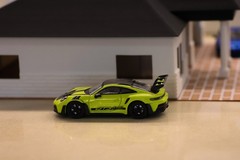 1:64 Scale Diorama House with 2 Car Garage | 3D Printed Display for Diecast Cars