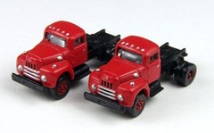 Mini Metals 51111 Undec International Harvest R-190 Red Tractor 2-Pack 1:160 N