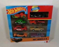 Hot Wheels 2025 Multi Pack 8 cars Exclusive Family Dollar & VW Beetle FAST SHIP!