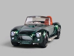 1965 SHELBY COBRA 427 Diorama Collectible DieCast Model Car 1:64 Green LOOSE