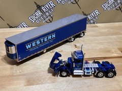 DCP 1/64 WESTERN DISTRIBUTING KENWORTH W990 And 53’ Reefer Semi Truck Farm Toy