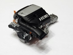1/18 Highway 61 5.7L HEMI Engine/Transmission-PARTS