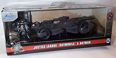 Batman Justice League and figure 1-32 Scale New in Box Jada 31706