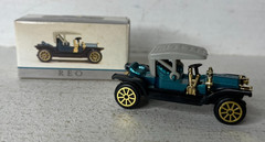 REO MOTOR CAR Collectible Miniature Die-Cast Toy Car by Readers Digest No 212
