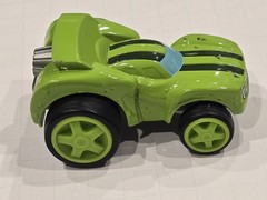 Blaze And The Monster Machines Pickle DTK24 Green Diecast Race Car 2016