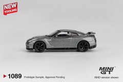Mini GT NISSAN GT-R 2013 Dark Metal Gray (NISMO R35 CRS Version) MGT01089