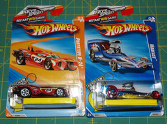 2X – 2010 Hot Wheels – Prototype H-24 & Madfast w/ Twin Mill III Keychains