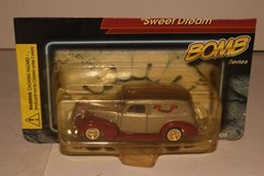 Revell Low Riders Bomb Series 1939 Chevrolet Sedan Delivery 1:64 Sweet Dreams #1