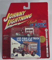 Ice Cream Truck CLASSIC PLASTIC Johnny Lightning GEORGE BARRIS #2 collector box