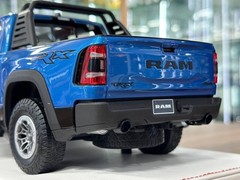 Dodge Ram TRX 1500 by Diamand – Blue – Ltd. Collector Car [1:18 Resin – 40 pcs]