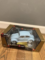 NIB Burago Diecast 1:18 Scale, Volkswagen Kafer Beetle 1955 Light Blue.