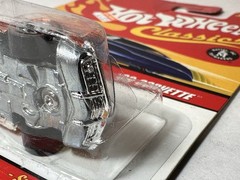 Hot Wheels Classics 1969 Corvette Spectraflame Orange Series 3 #22 of 30 (READ)