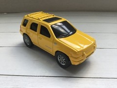 Maisto 1/64 loose Ford Escape yellow, Rare