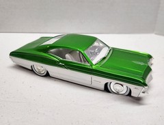 Jada 1967 Chevrolet Impala SS Street Low Green and White Bigtime Muscle 1/24