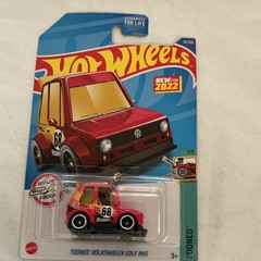Hot Wheels Tooned Volkswagen Golf MK1 2022 1:64 Diecast Car Red/Black