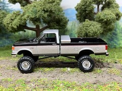 1990 Ford F-250 Lifted 4×4 Truck 1/64 Diecast Custom Greenlight Bricknose Pickup