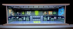 Monster Hot WheelZ Theme 1:64 Model Garage Diorama LED Lighting! FAST SHIP