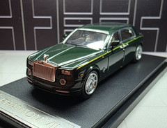 Street Warrior 1:64 Rolls Royce Phantom VII British Racing Green BEAUTIFUL!