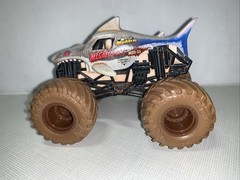 Monster Jam Mystery Mudders MG2-21 Megalodon 4X4 Truck HTF 1/64 Loose Mudder