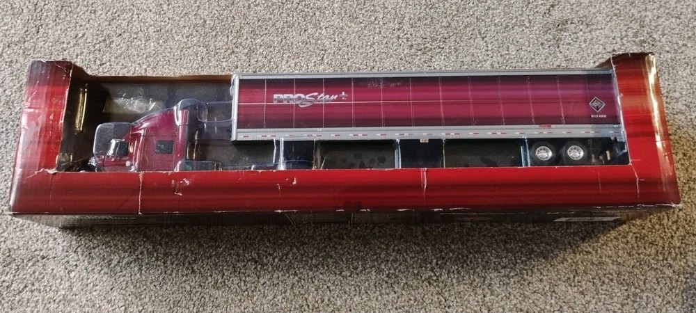 Die-Cast Promotions 1:64 Scale Tractor-Trailer PRO STAR+. 32277. New