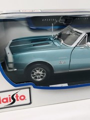 Maisto 31684 1967 Chevrolet Camaro SS 396 Convertible Diecast Car 1/18
