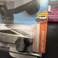 2022 Hot Wheels TESLA CYBERTRUCK #49/250 HW Hot Trucks 3/10 Crack Bubble