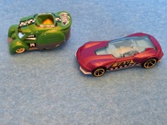 Hot Wheels TAXI “Roll 7-Free Ride”(GRX42) 2020 & TAXI Gazella GT 2015 By Mattel