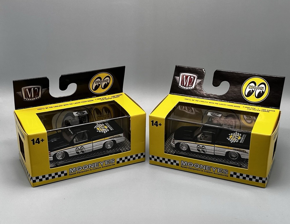 M2 – MOONEYES – 1990 Chevrolet C1500 Silverado – 1/64 Set Of 2 Pair Mini Cube