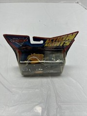Disney Pixar Cars 2 Action Agents Finn McMissile AA B8