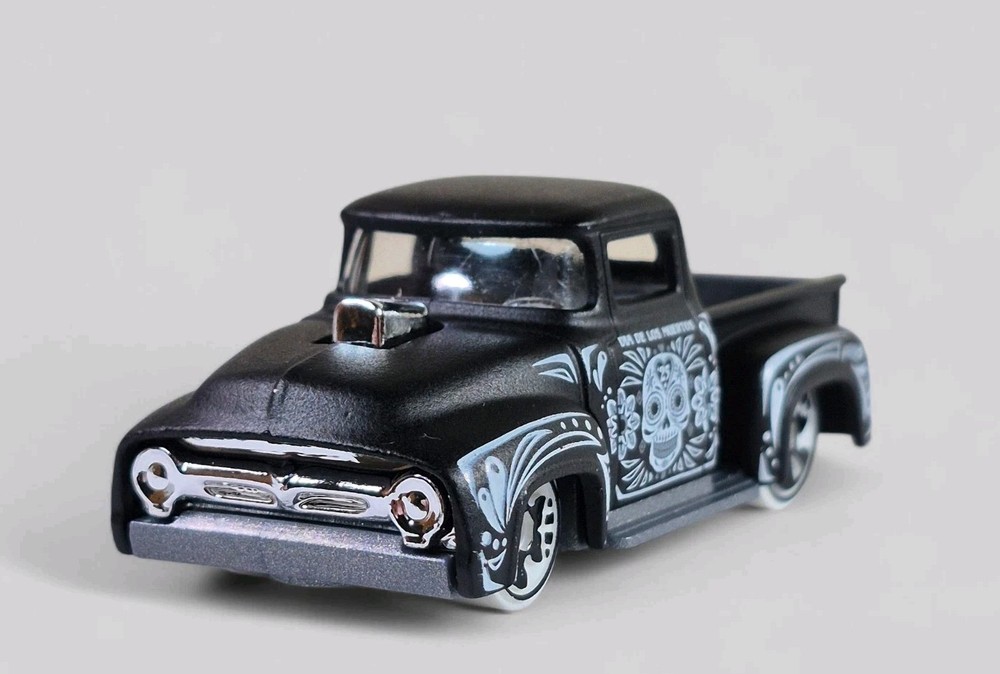 1956 FORD PICKUP TRUCK Custom Diorama Collectible DieCast Model 1:64 Black LOOSE