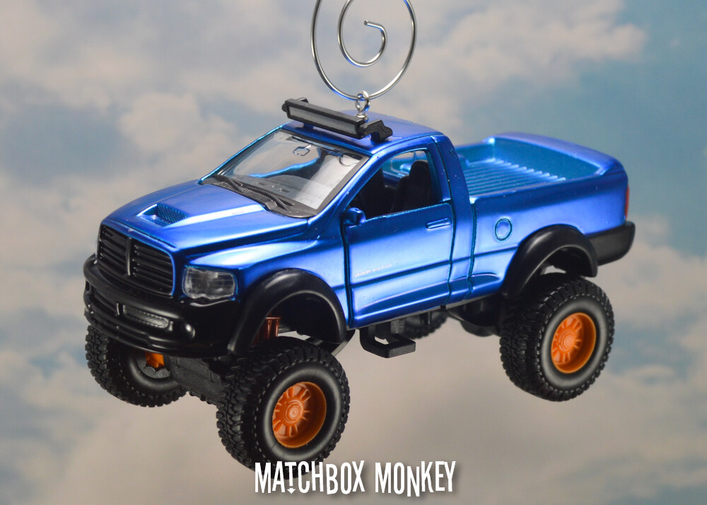 Dodge Ram 1500 SRT-10 Viper Pickup Truck 1/47 Christmas Ornament Ext 4×4 Lifted