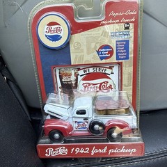 Gearbox 1942 Ford Pickup Truck Pepsi-Cola Diecast 1:43