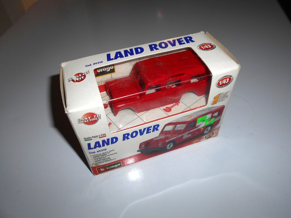Land Rover metal and plastic 1/43 scale model truck kit Bburago Italy 49310