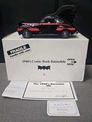 Danbury Mint 1960’s Comic Book Batmobile Batman & Robin Complete Box Diecast