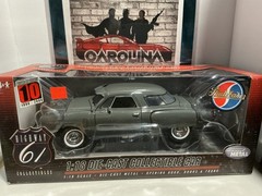 1:18 HIGHWAY 61 COLLECTIBLES – 1951 STUDEBAKER COLLECTIBLE CAR [DARK GRAY]