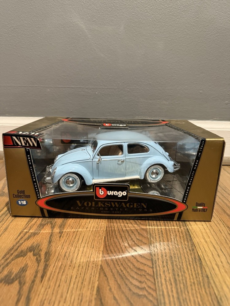 NIB Burago Diecast 1:18 Scale, Volkswagen Kafer Beetle 1955 Light Blue.
