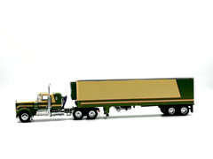 DCP 1/64 Kenworth W900a Flat Top Sleeper Vintage Reefer Trailer 60-1208