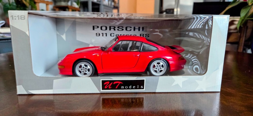 Rare UT Models 1996 Porsche 911 Carrera RS Turbo (993) Guards Red Diecast 1:18