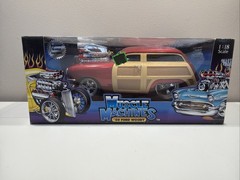 Muscle Machines Too Hot ’50 Ford Woody in Red 1:18 Diecast MM22