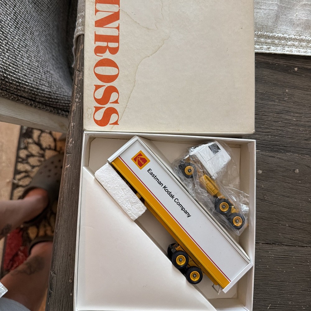 Winross Diecast Model Truck EASTMAN KODAK COMPANY Rochester NY Collectible Toy