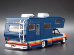1975 75 CHEVY CHEYENNE SUPER 30 DUALLY SQUARE BODY TRUCK w/ CAMPER 1/64 DIECAST