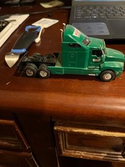 SpecCast 1/64 Krispy Kreme Kenworth