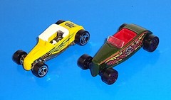 Hot Wheels Lot of 2 Cars ’33 Ford Roadster Olive Green & Track T Yellow