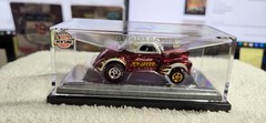 HOT WHEELS REDLINE CLUB 2022 HOLIDAY CAR 41 WILLYS GASSER #25716 OF 30000