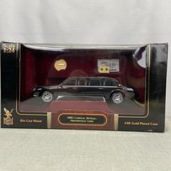 Road Signature 2001 Cadillac DeVille Presidential Limo Black 1:24 Scale Diecast