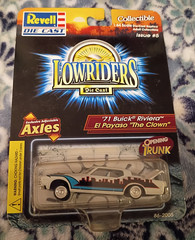 Revell Lowriders Issue #5 ‘71 Buick Riviera El Payaso “The Clown” 1:64 New