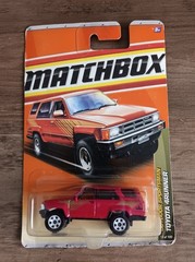 Matchbox Toyota 4Runner 2011 Outdoor Sportsman Red NEW MONMC