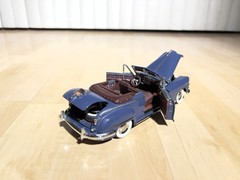 1948 Chrysler New Yorker navy in 1:24 scale by Danbury Mint
