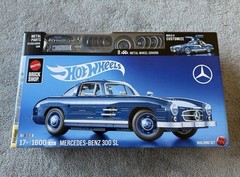 Mattel Brick Shop Hot Wheels Mercedes-Benz 300 SL Building Toy Kit, 1600 Pieces